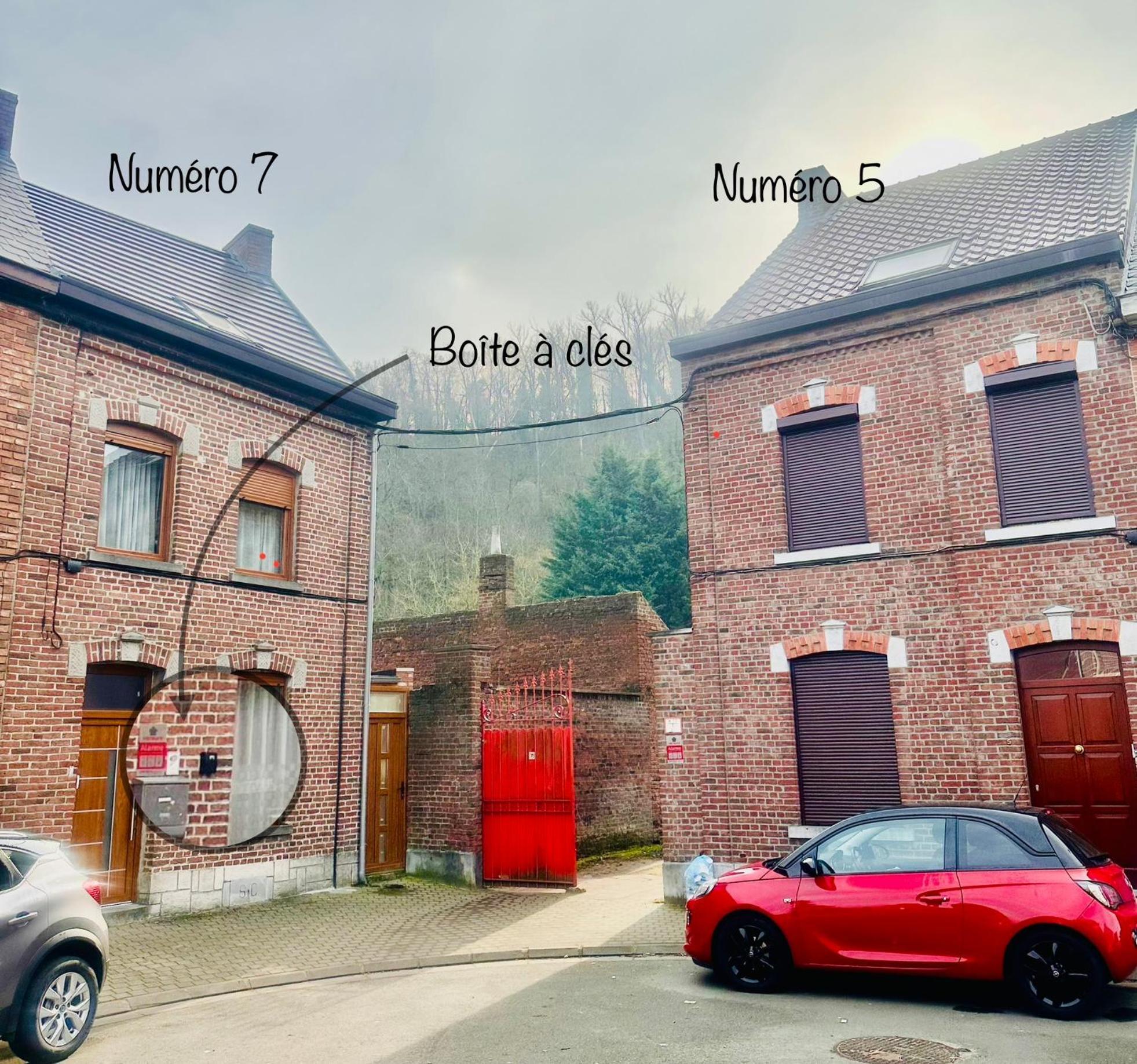 Chambre Et Sdd Privees Dans Une Maison Partagee Avec Des Residents 蒙斯 外观 照片