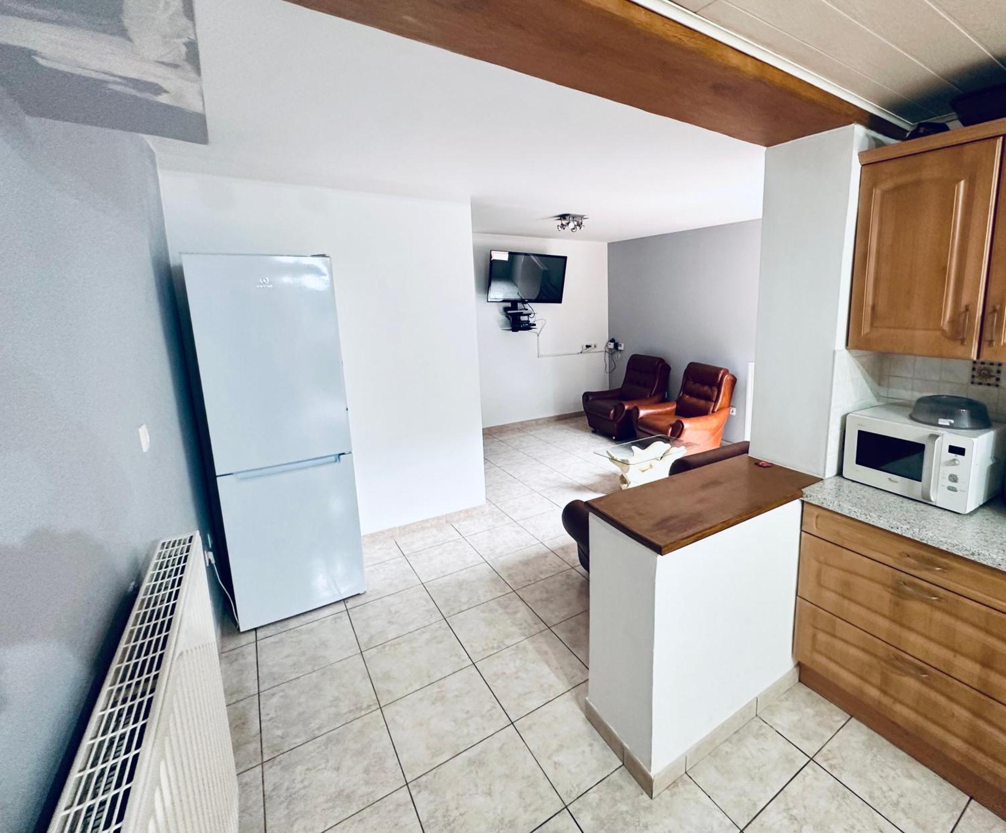 Chambre Et Sdd Privees Dans Une Maison Partagee Avec Des Residents 蒙斯 外观 照片